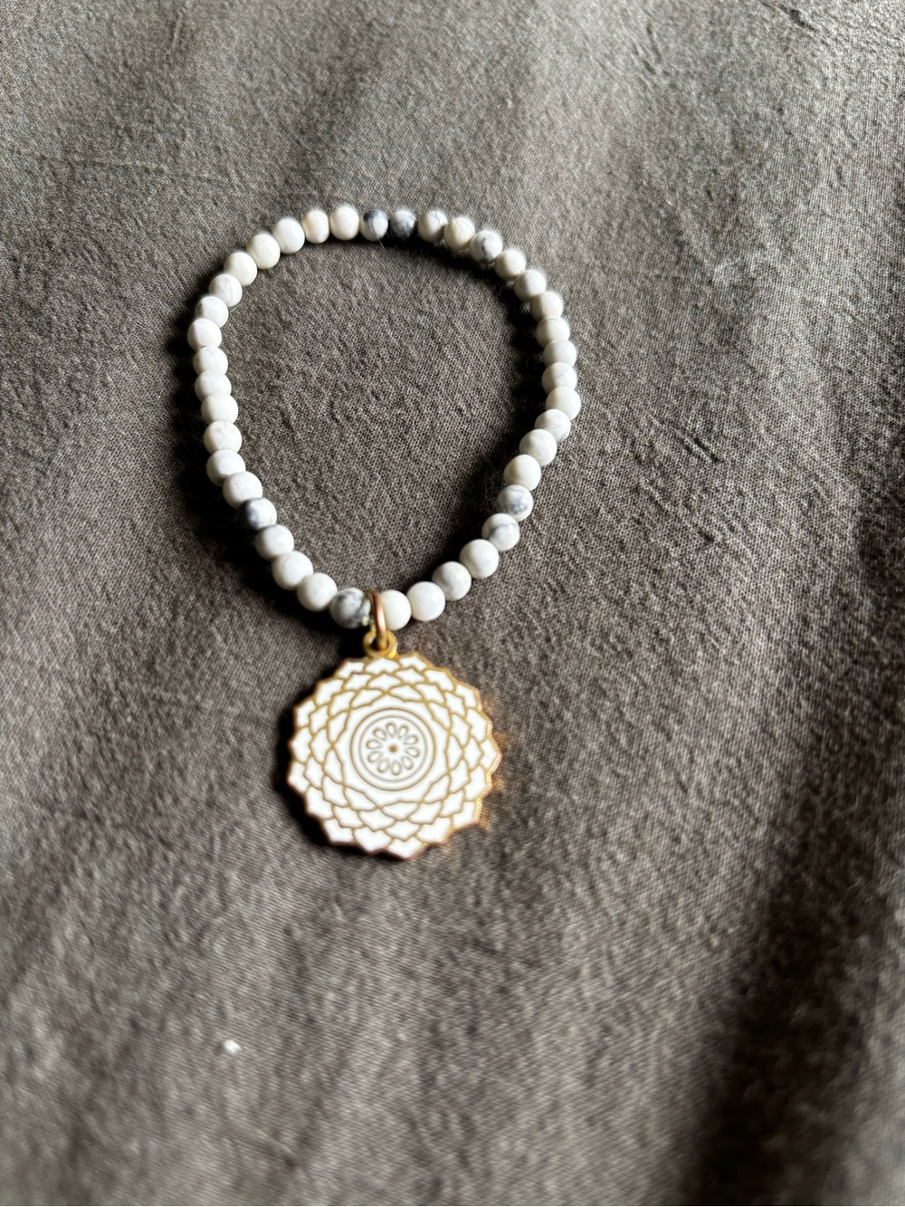 Alex and Ani Crown Shakra Howlite Beaded Stretch Bracelet